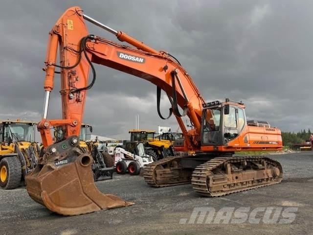 Doosan DX480LC Bandgrävare