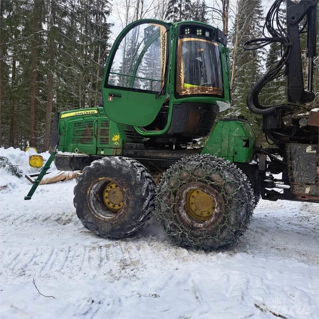 John Deere 1110E Skotare