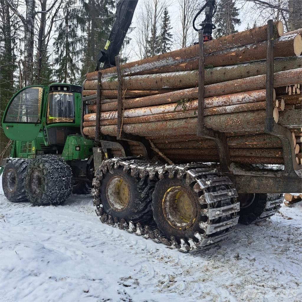 John Deere 1110E Skotare