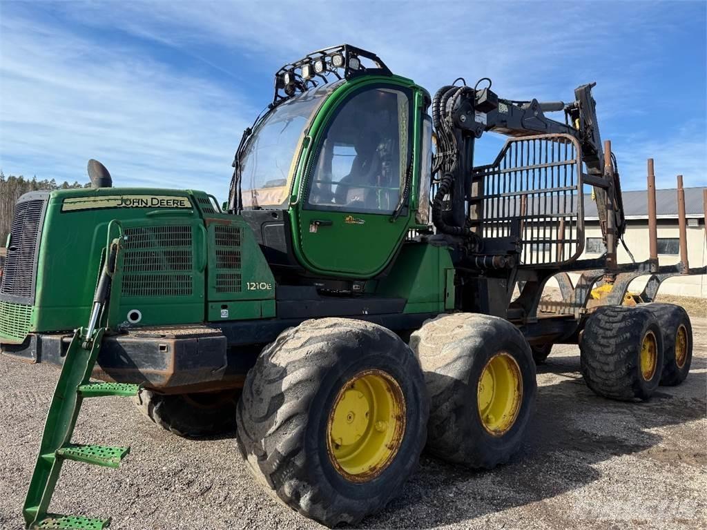 John Deere 1210E Skotare