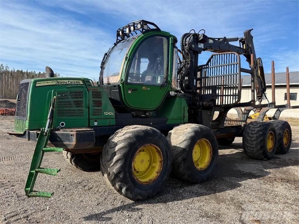 John Deere 1210E Skotare