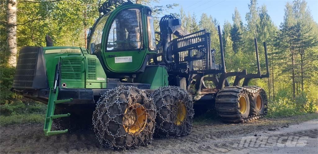 John Deere 1510 E Skotare