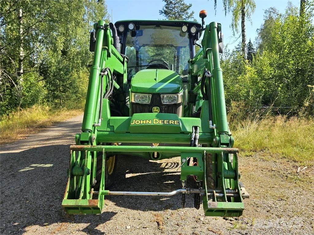 John Deere 5058E Traktorer