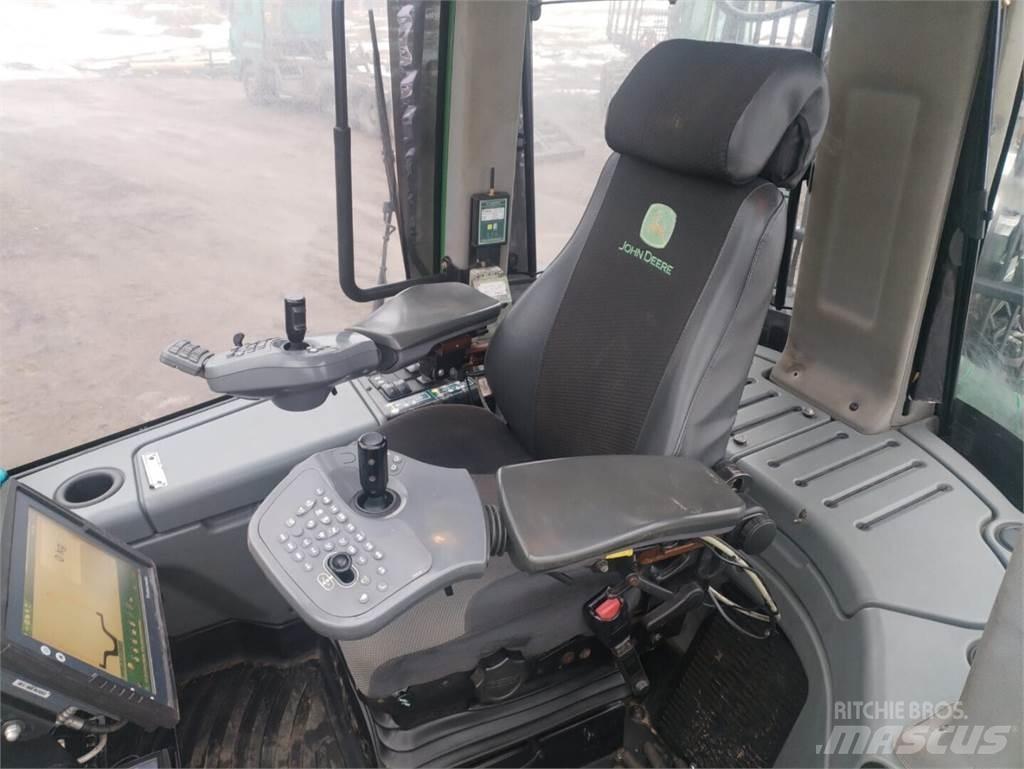 John Deere 810 E Skotare