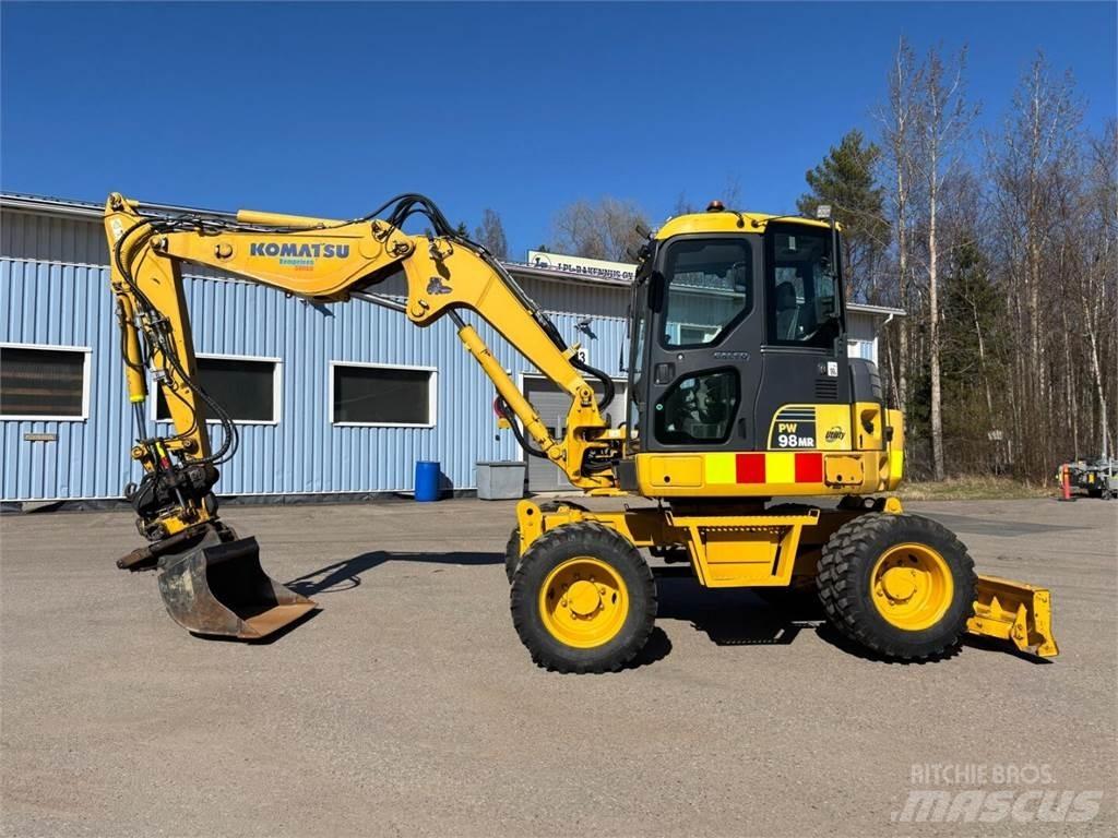 Komatsu PW 98MR-6 Hjulgrävare