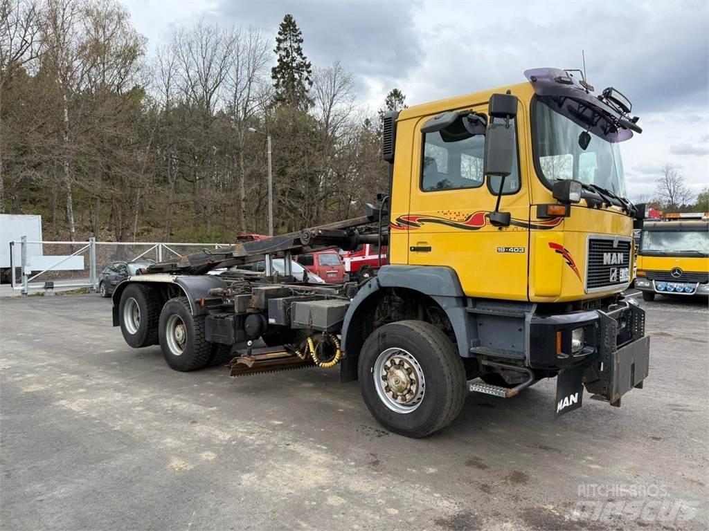 MAN 19.403 4x4 + 2 Plogbilar