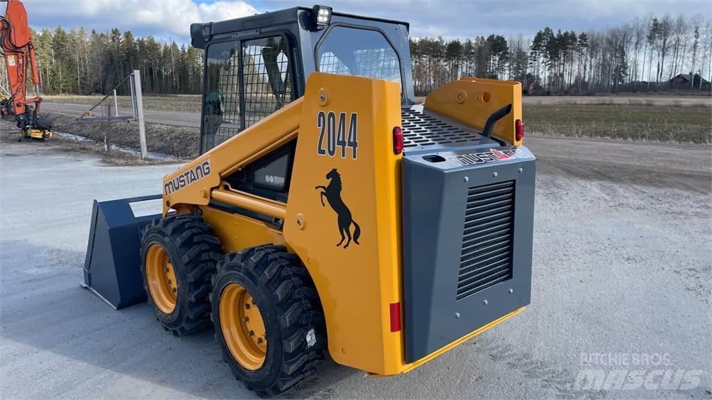 Mustang 2044 Kompaktlastare