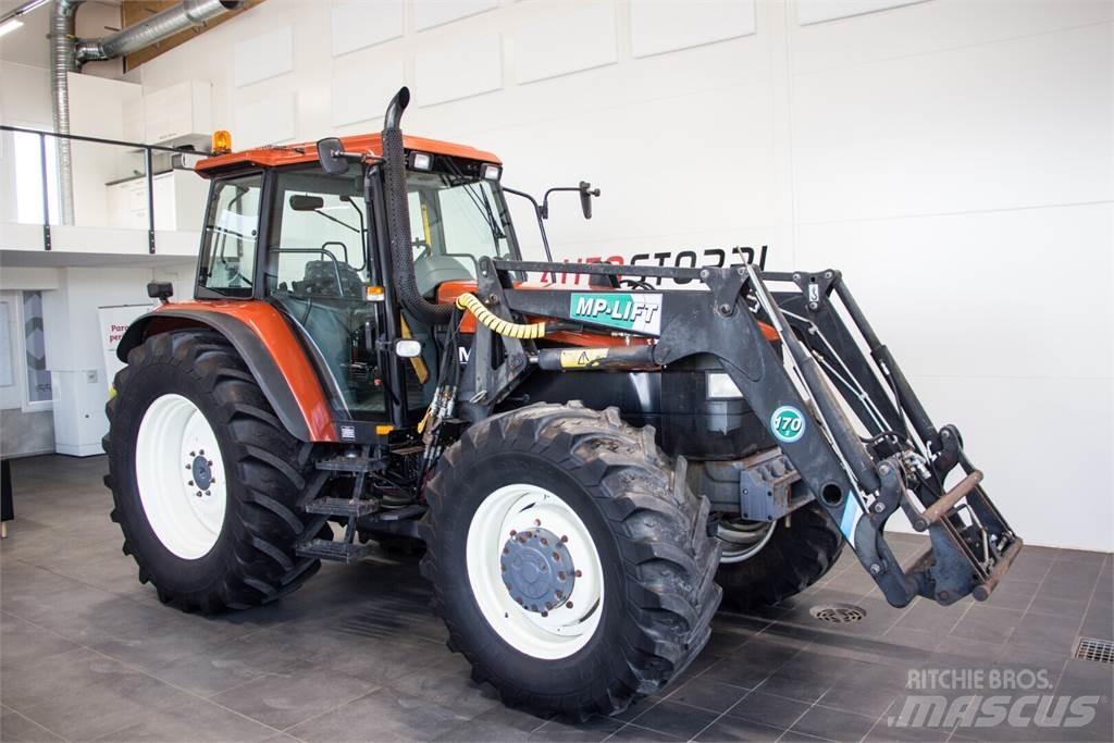 New Holland M135 Traktorer