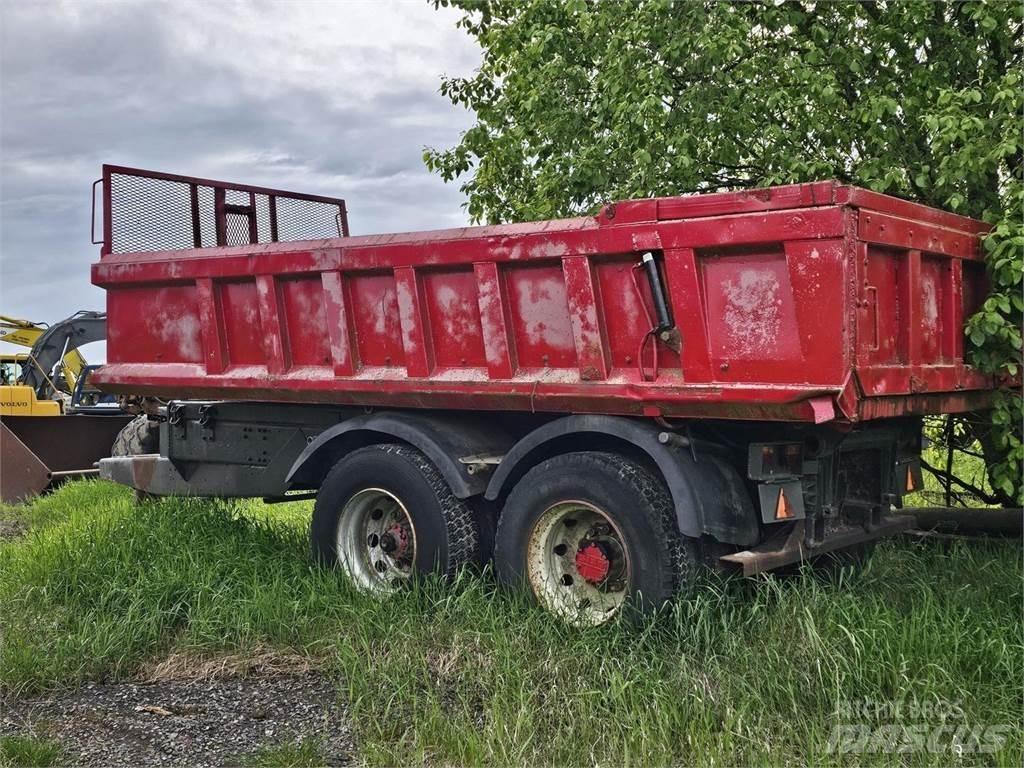  Perävaunu Tippvagnar