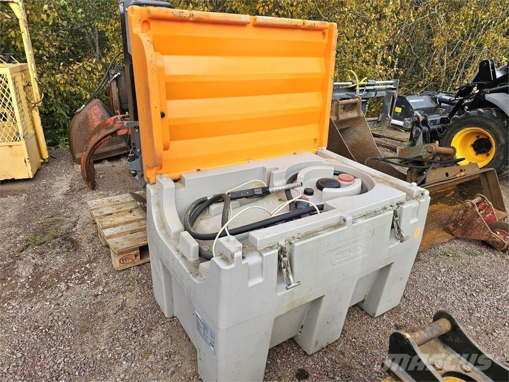  Polttoainesäiliö Tankar