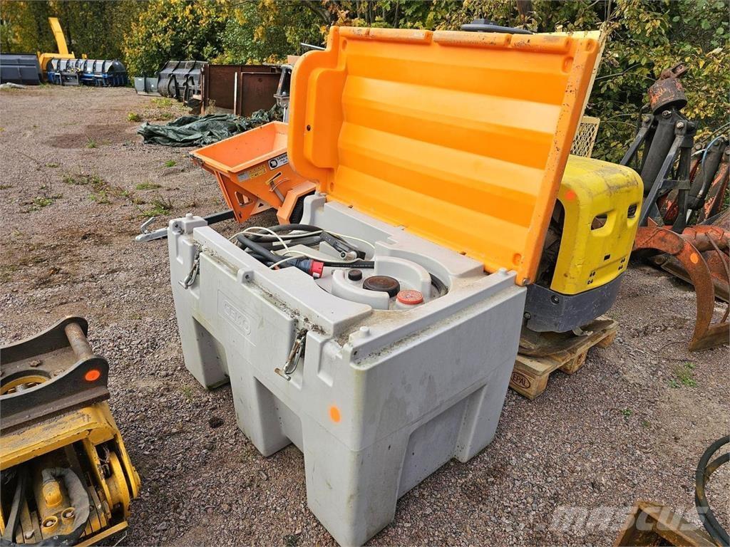  Polttoainesäiliö Tankar