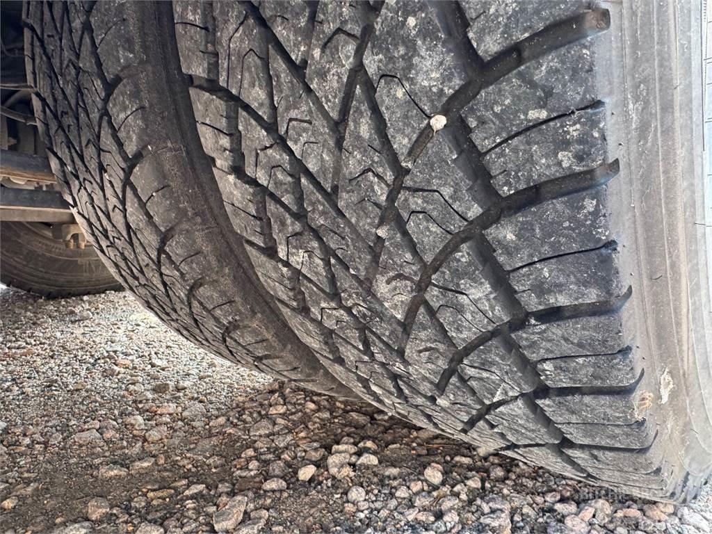 Renault Premium Kranbilar