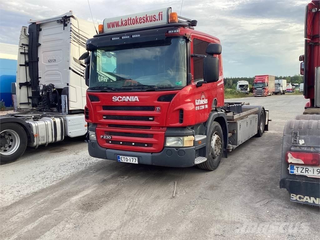 Scania P 320 Lastväxlare/Krokbilar