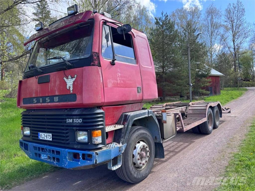 Sisu SM300 6X2 Transportbilar för Skogsmaskiner