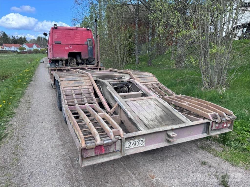 Sisu SM300 6X2 Transportbilar för Skogsmaskiner