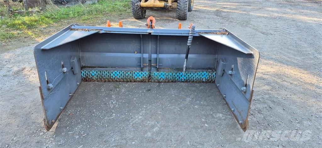 Skaala TRA18-34 Snöblad och plogar