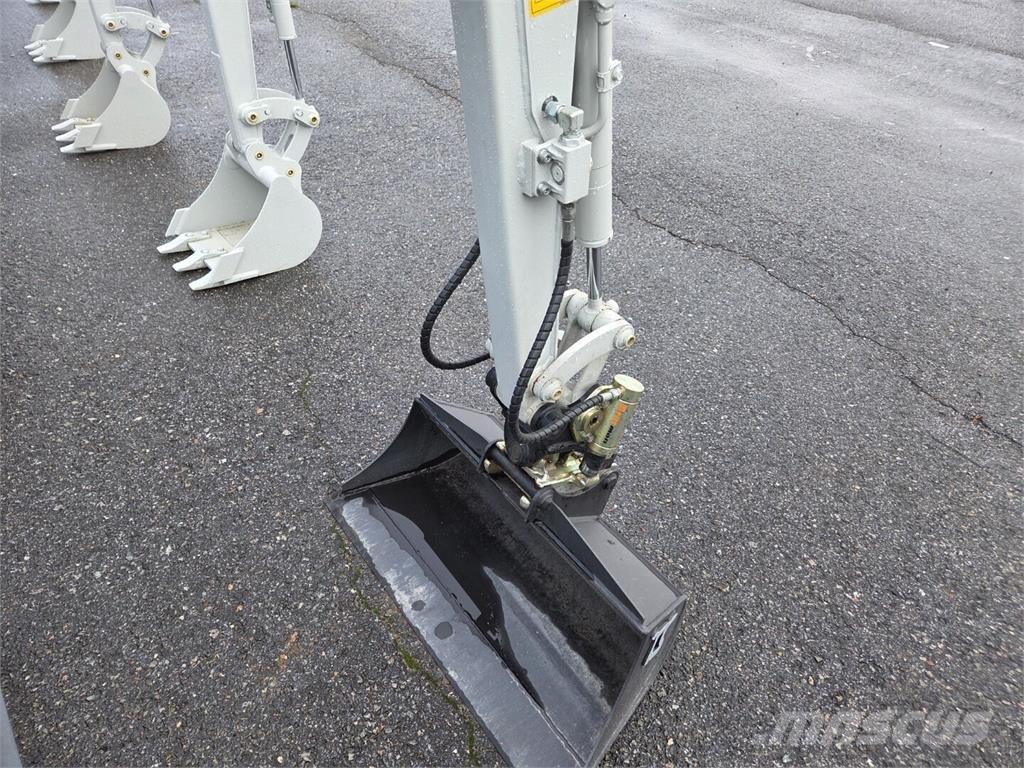 Takeuchi TB210R Minigrävare < 7t