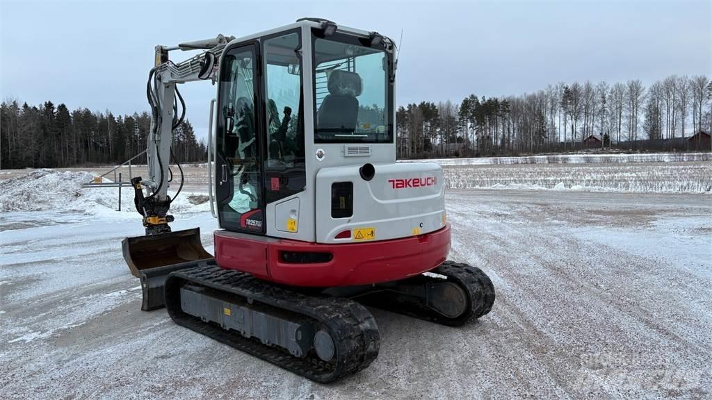 Takeuchi TB257FR Minigrävare < 7t