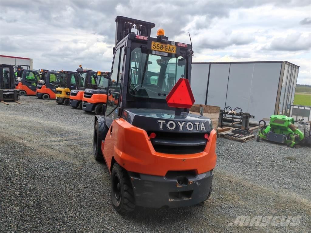 Toyota 40-8FD50N Dieselmotviktstruckar