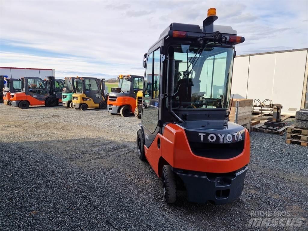 Toyota 52-8FDF25 Dieselmotviktstruckar