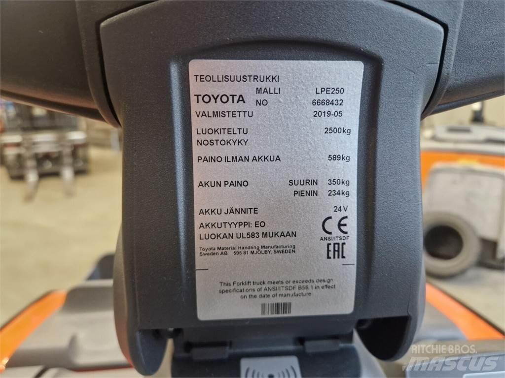 Toyota LPE 250 Övriga motviktstruckar