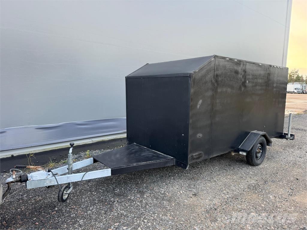  Umpiperäkärry Personbilssläp