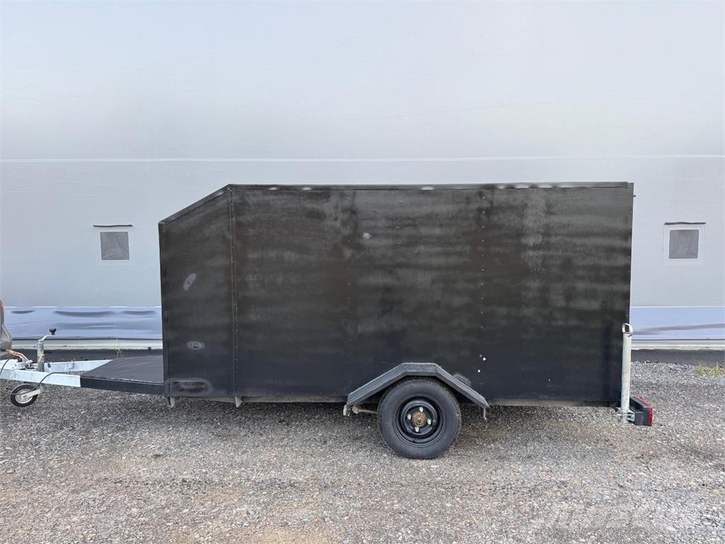  Umpiperäkärry Personbilssläp