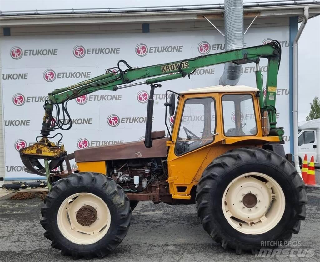 Valmet 802-4 Traktorer