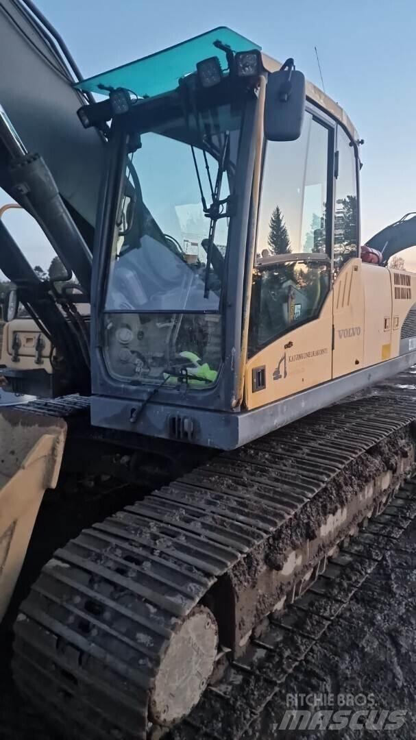 Volvo 210c Bandgrävare