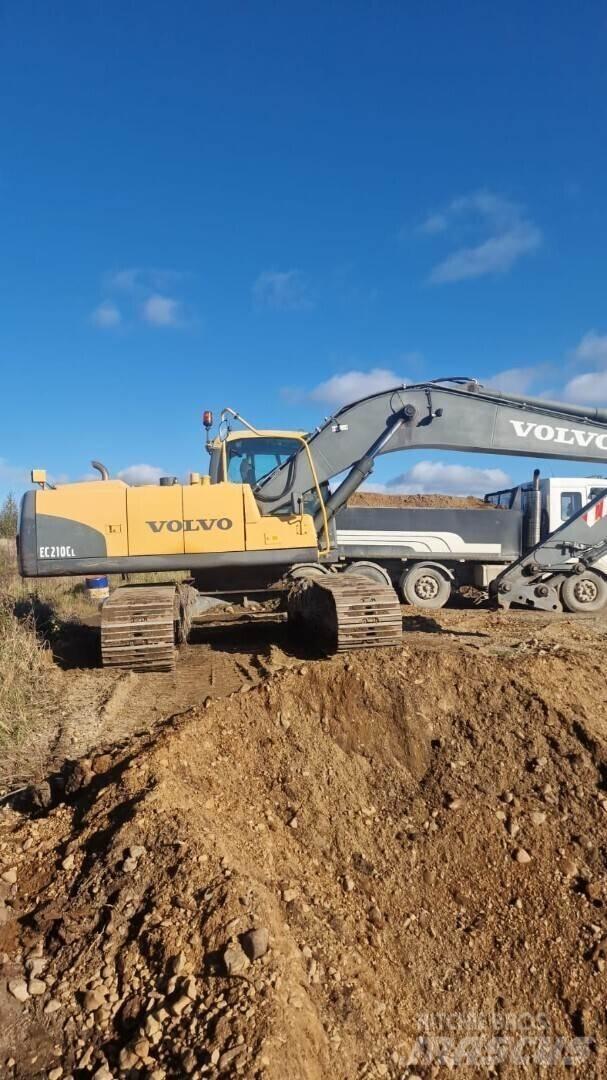 Volvo 210C Bandgrävare
