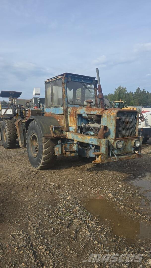 Volvo BM DR 860 Personhissar och andra hissar
