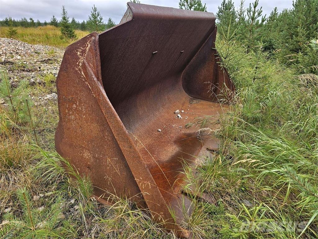 Volvo BM Maakauha Skopor