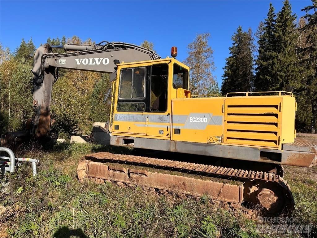 Volvo EC230B Bandgrävare