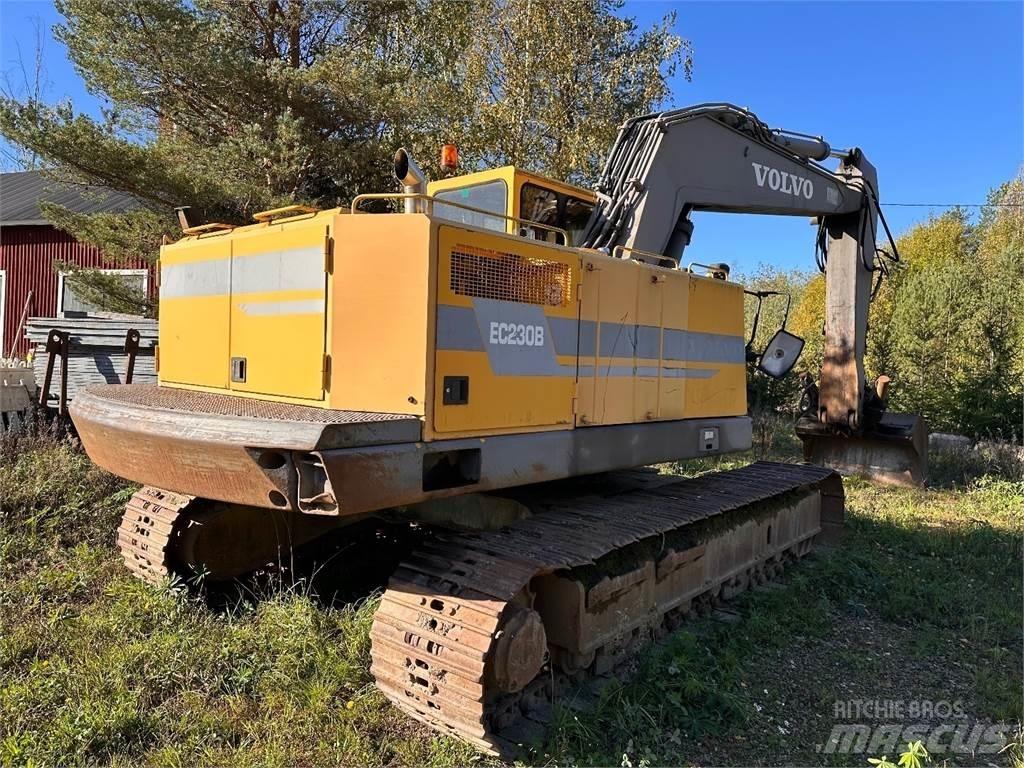 Volvo EC230B Bandgrävare
