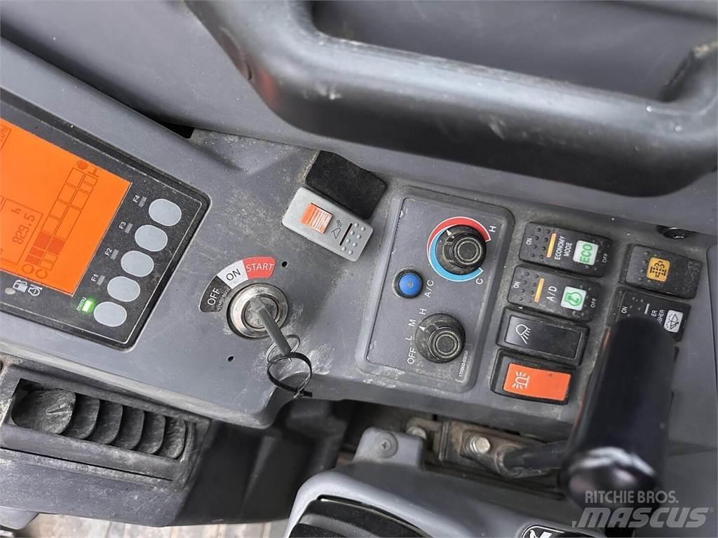 Yanmar SV100 Bandgrävare