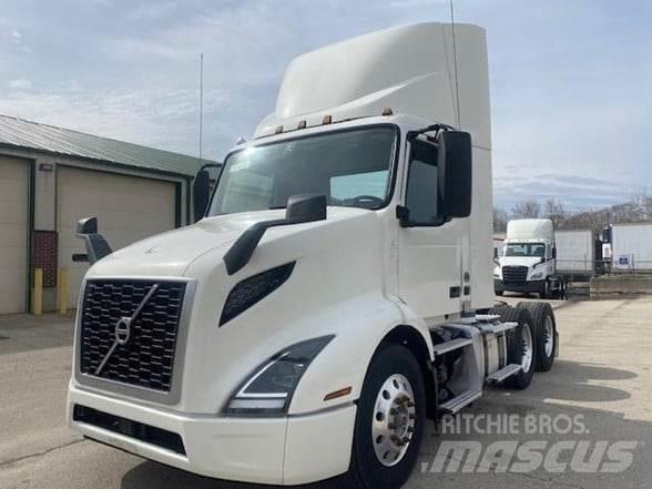 Volvo VNL64T300 Dragbilar