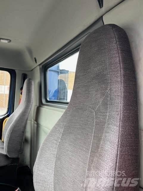 Volvo VNR64T300 Dragbilar