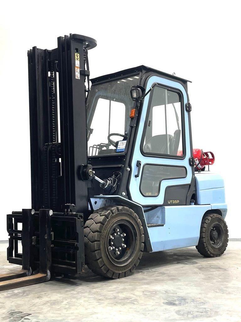 Hyster UT35P Gasolmotviktstruckar