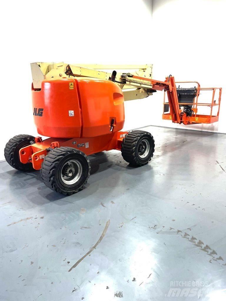 JLG 450AJ Bomliftar