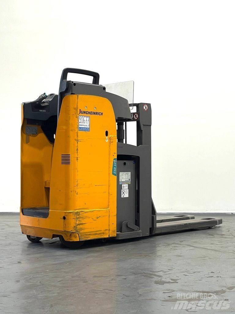 Jungheinrich ESD 120 Staplare-led