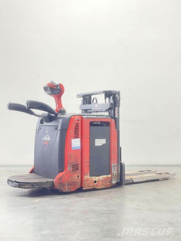 Linde D12AP-133 Staplare-led