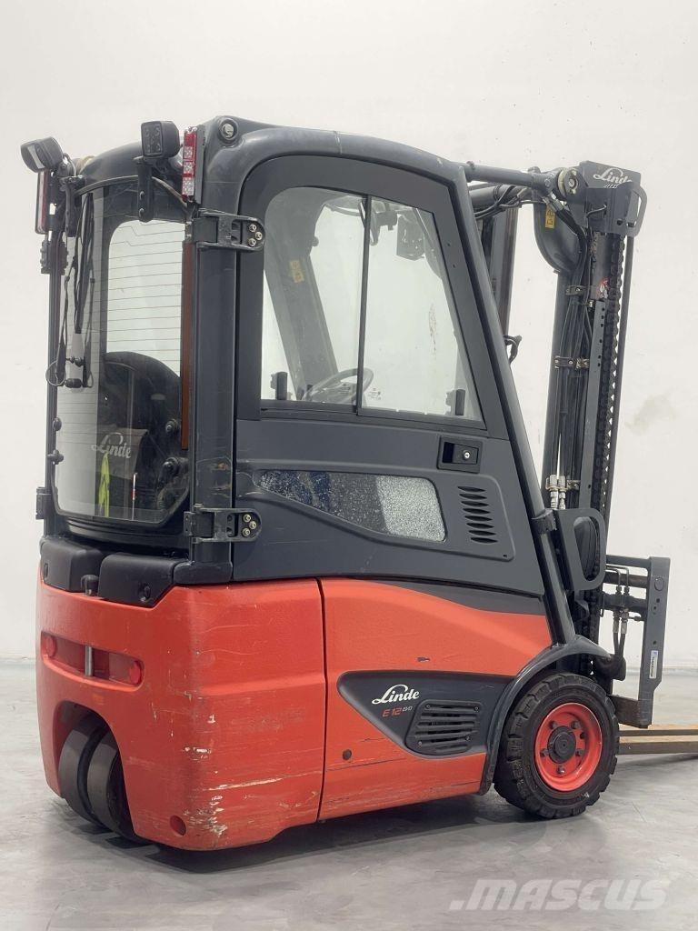 Linde E12-02-386 Elmotviktstruckar
