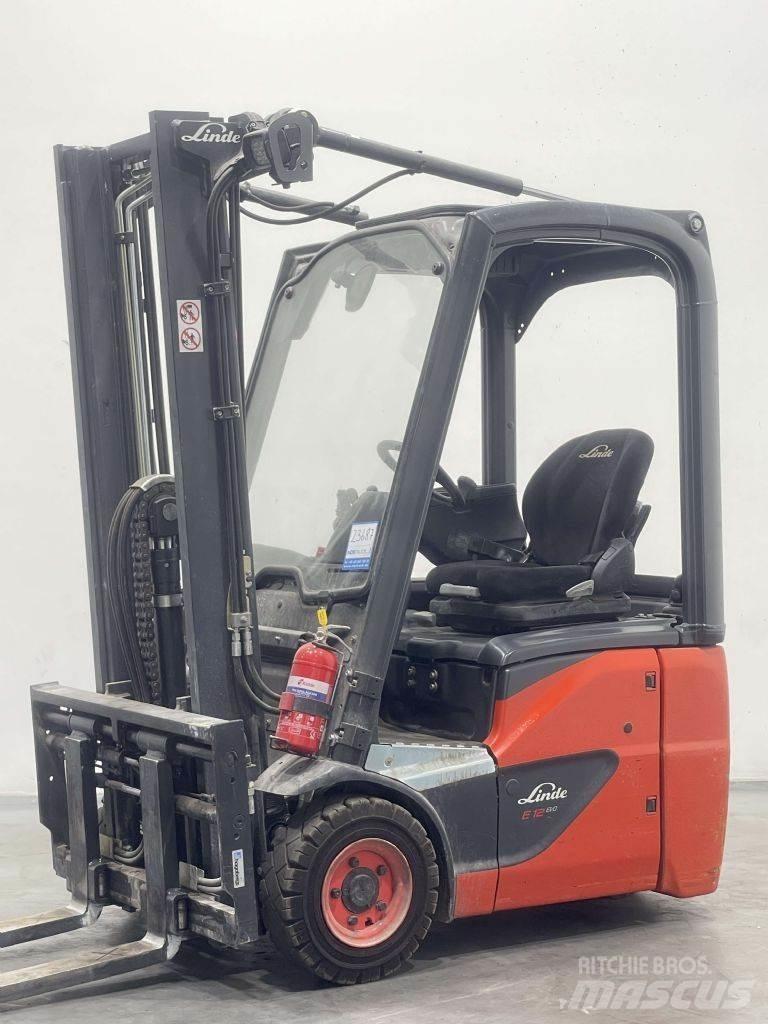 Linde E12-02-386 Elmotviktstruckar