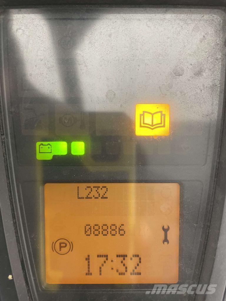 Linde E16L-01-386 Elmotviktstruckar