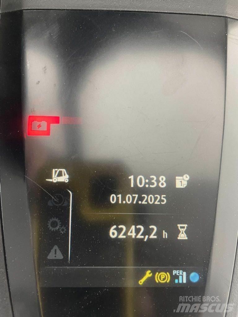 Linde E18L-02-386 Elmotviktstruckar