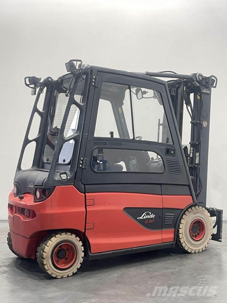 Linde E30L-01-387 Elmotviktstruckar