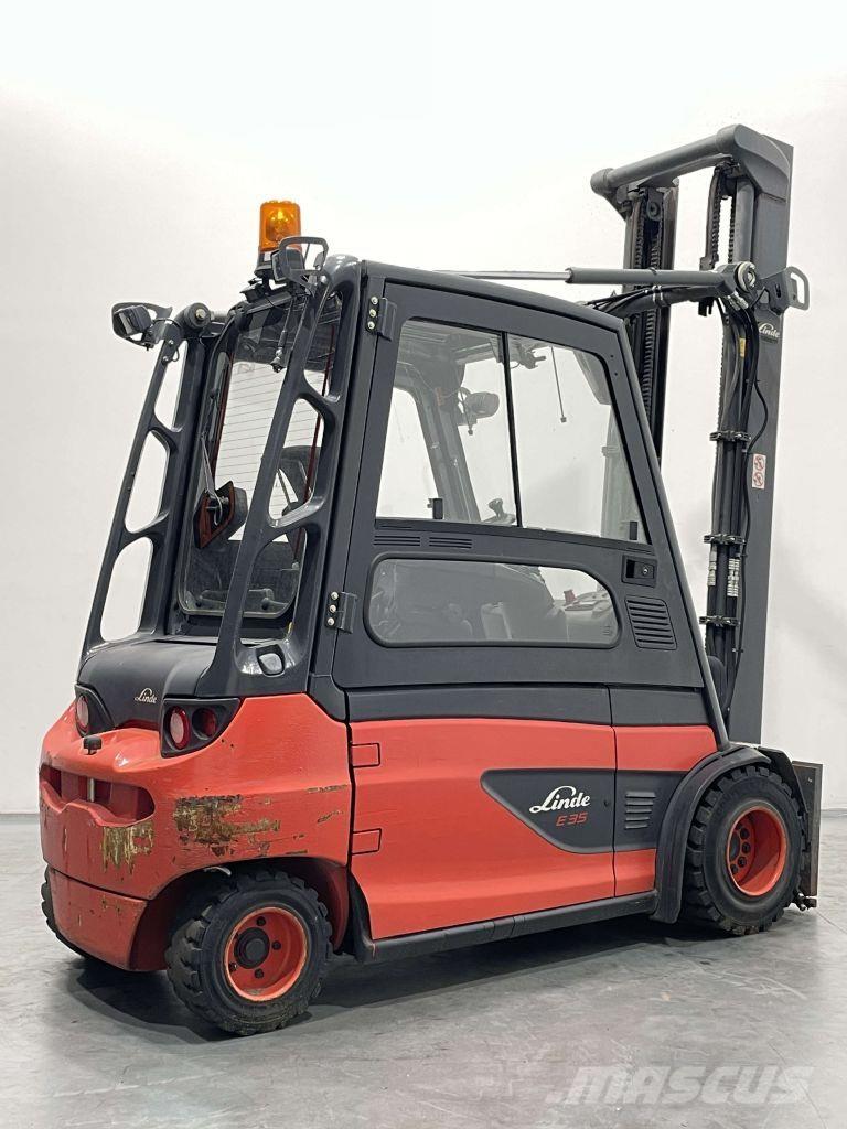 Linde E35L-01-387 Elmotviktstruckar