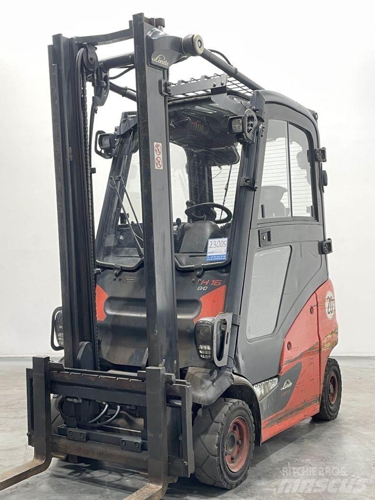Linde H16T-01-391 Gasolmotviktstruckar