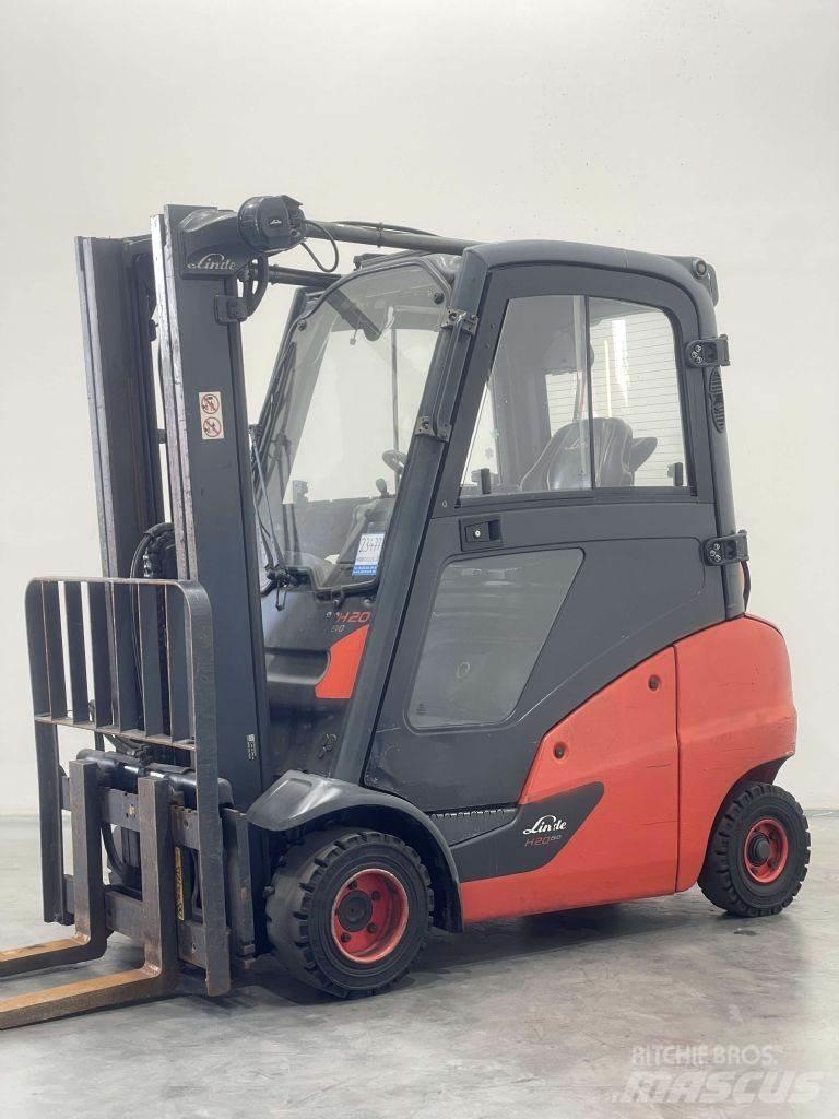 Linde H20T-01-391 Gasolmotviktstruckar