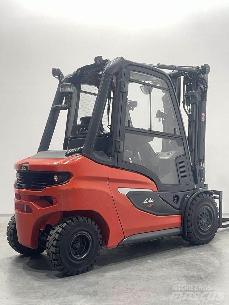 Linde H30D-01-1202 Dieselmotviktstruckar